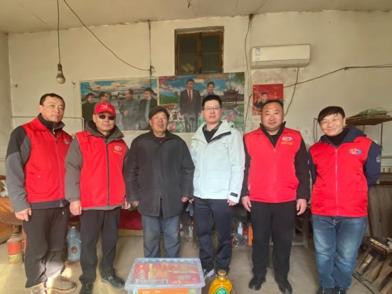 新春送暖，情满乡村！