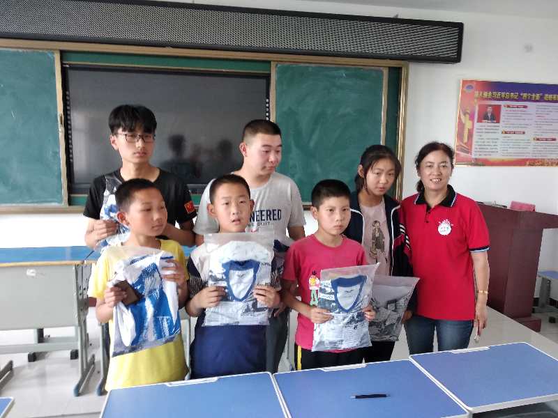 2018.06.12.回访泰安祝阳十五中6名困境学生送达爱心帮扶款活动总结
