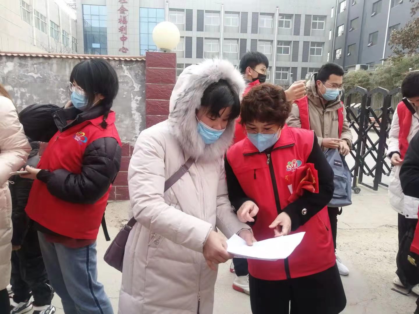 2021.02.07联合泰安一中高一学生慰问春晖养老院老人的活动总结