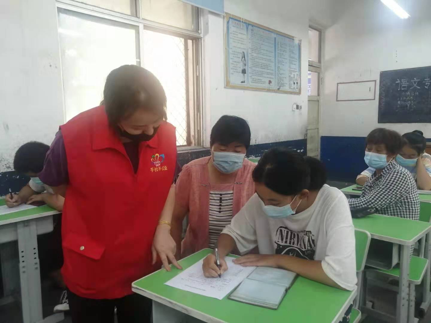 2021.08.13微爱助学第400期回访高新区良庄镇两所小学困境家庭学生及送达帮扶款的活动总结